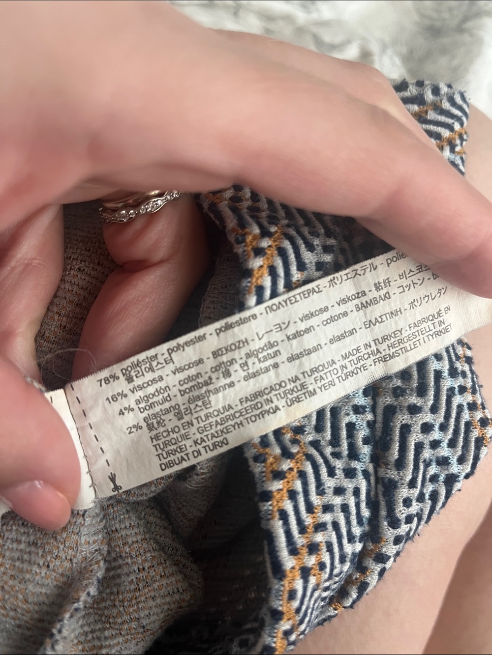 Zara Lightweight Blue Textured Women’s Casual Shorts - Picture 5 of 6